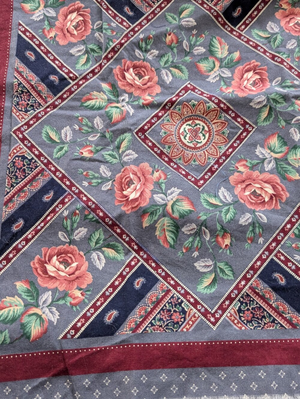 C17 Floral in Gray and Rose
